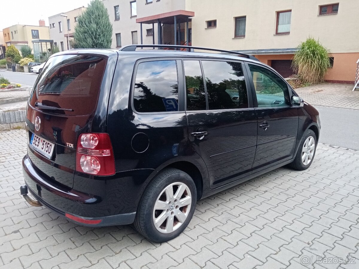 Volkswagen Touran 1.9Tdi - 4