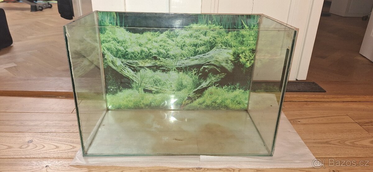 Prodám akvárium ~74 l - 4