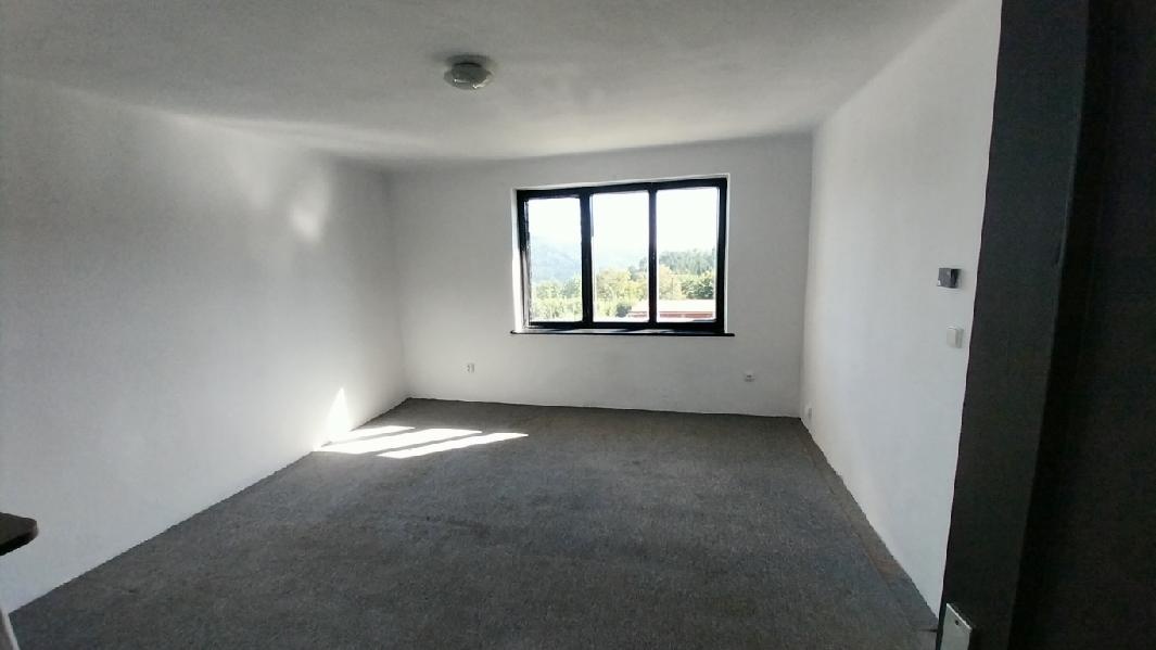 Prodej bytu 3+1 56 m², Sněhov u Malé Skály - 4