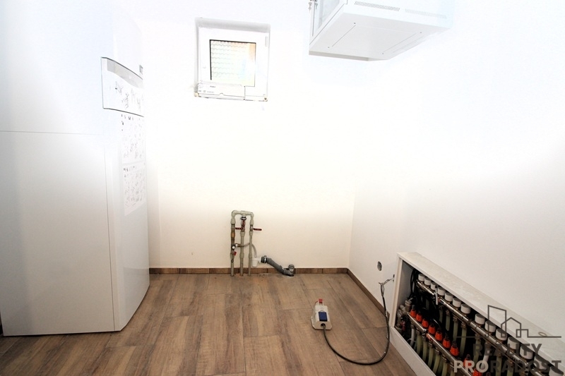 Prodej rodinného domu ve Chvalovicích - 4