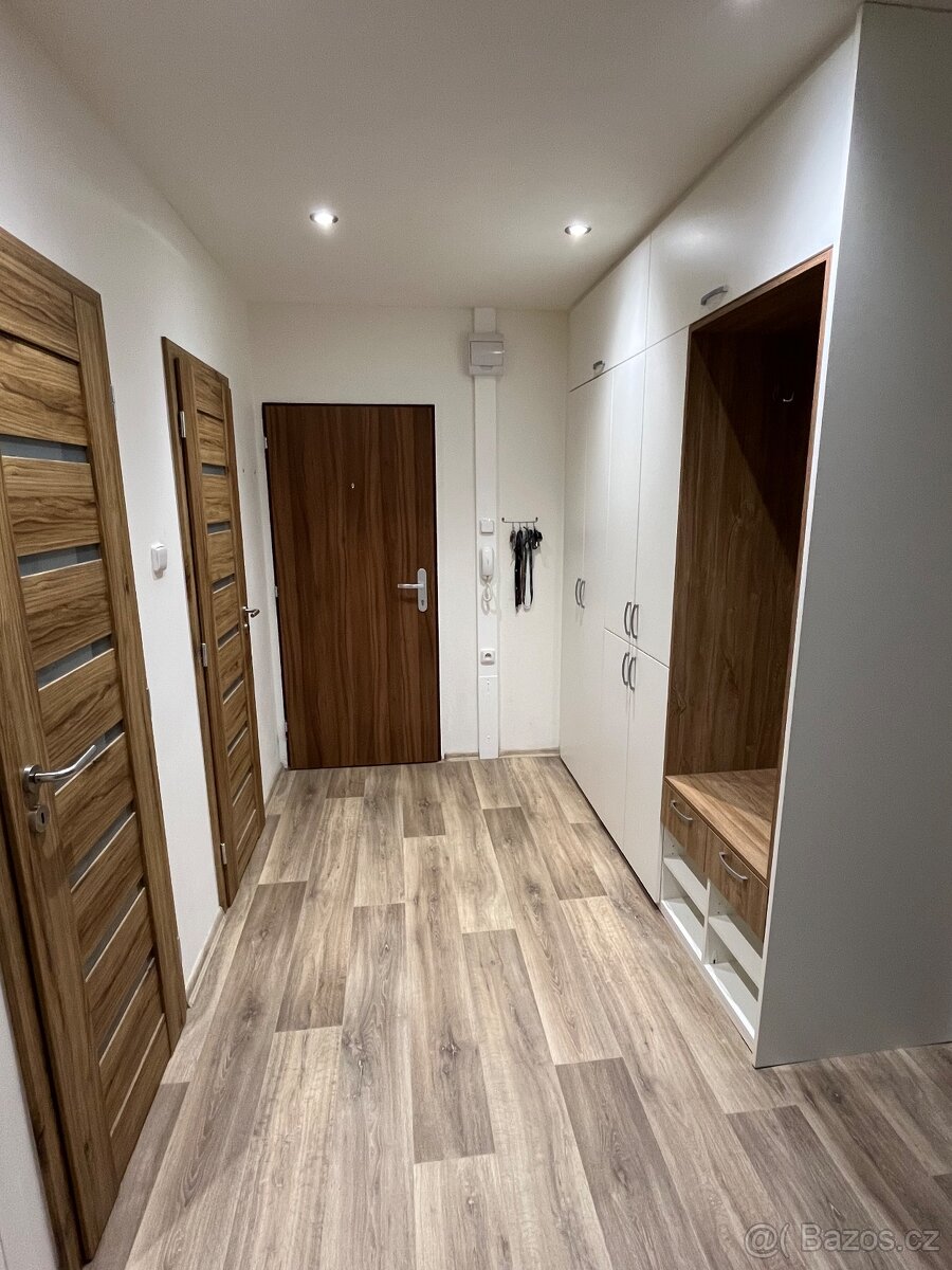 Prodám byt 3+1 v Lokti - 4