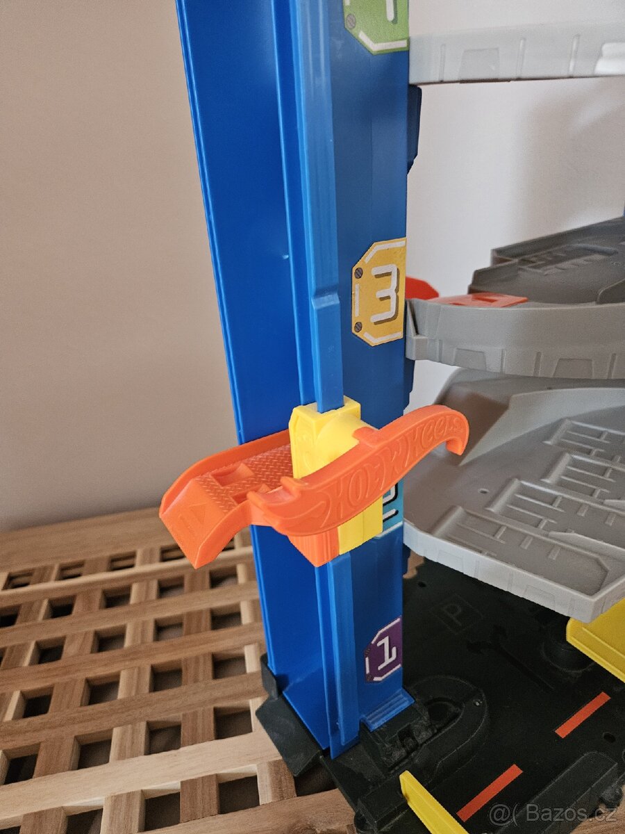 Prodám Hot Wheels Stunt garage - 4