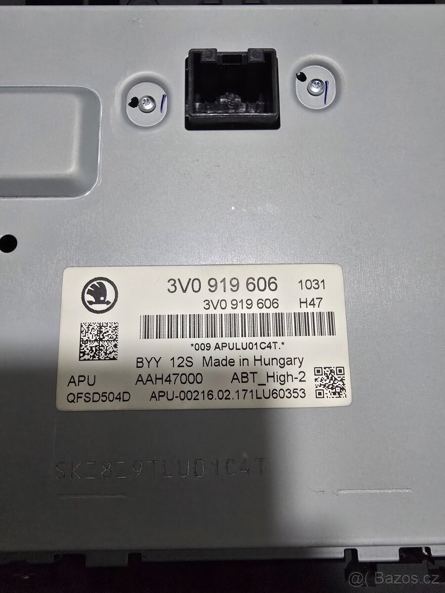 Autorádio škoda Superb 3 - 4