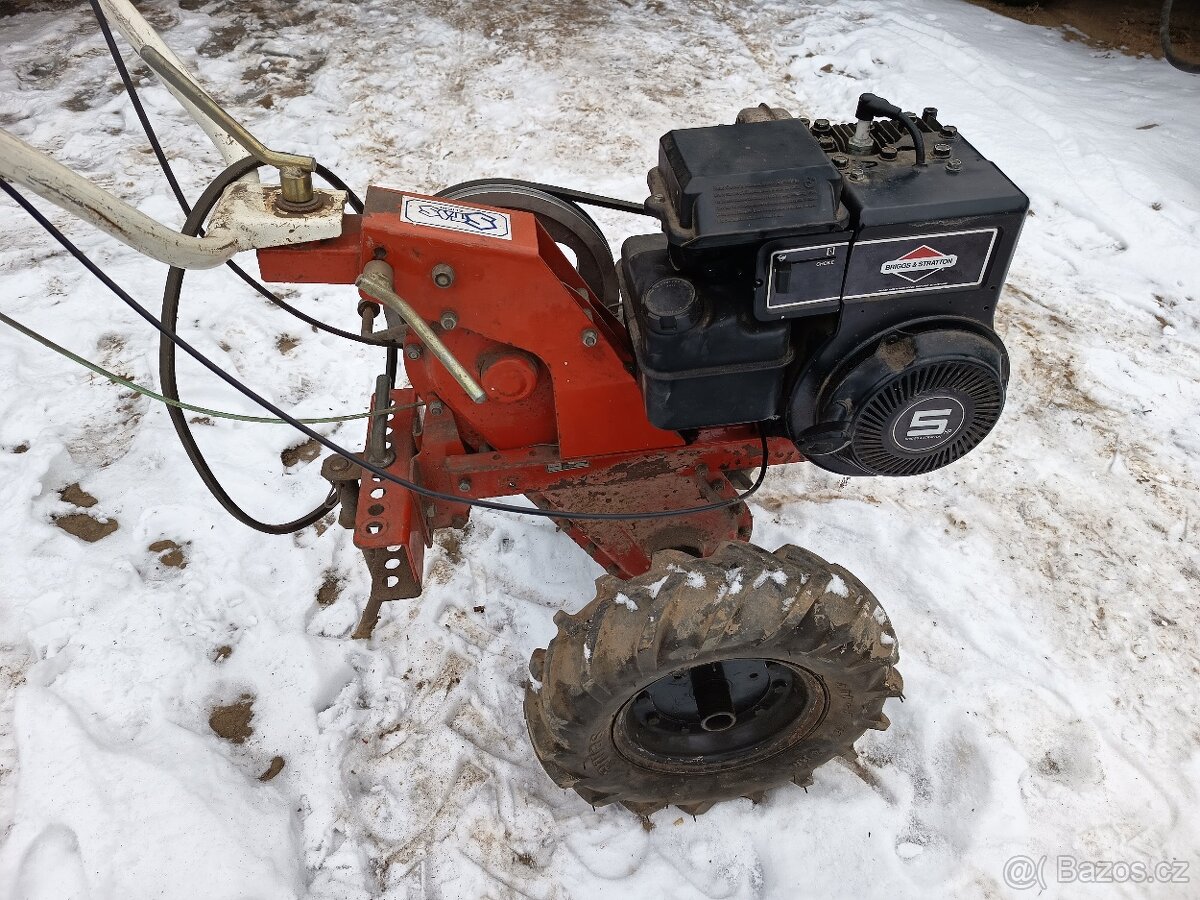 Prodám kultivátor Mountfield - 4