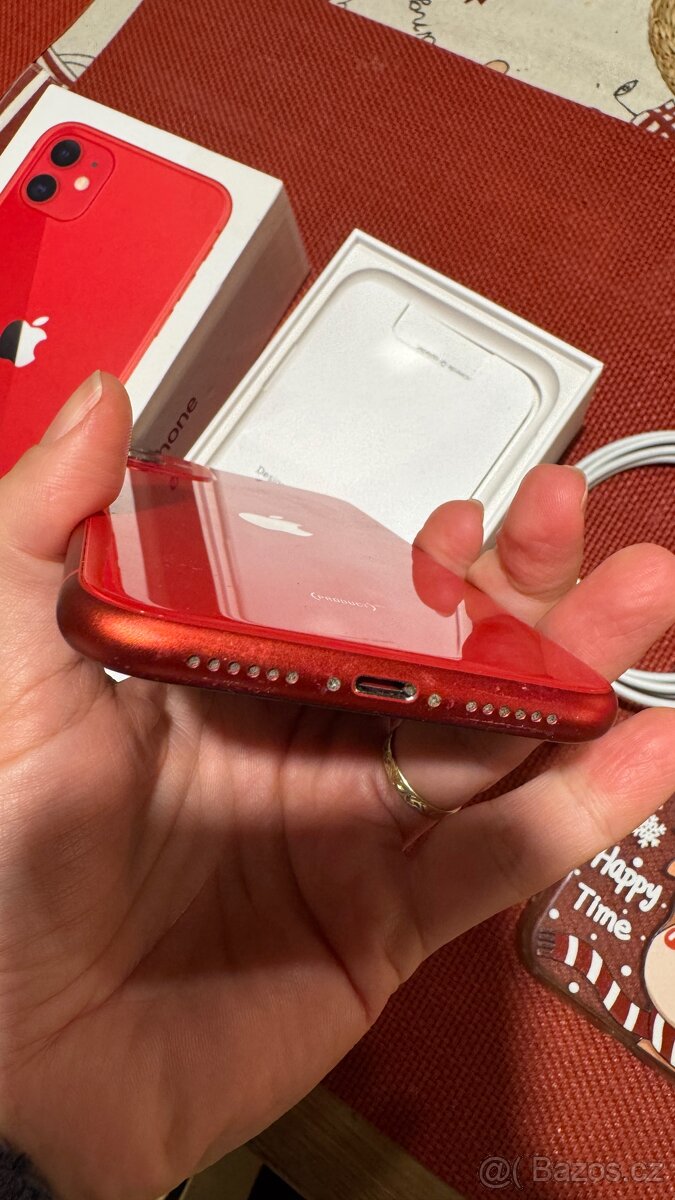 IPhone 11 64GB červený, top stav - 4