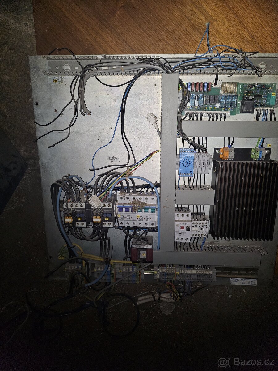 Generátor 22,4 na celý hotel - 4