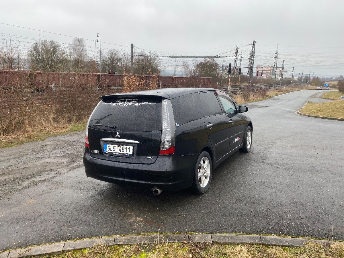 Mitsubishi grandis - 4