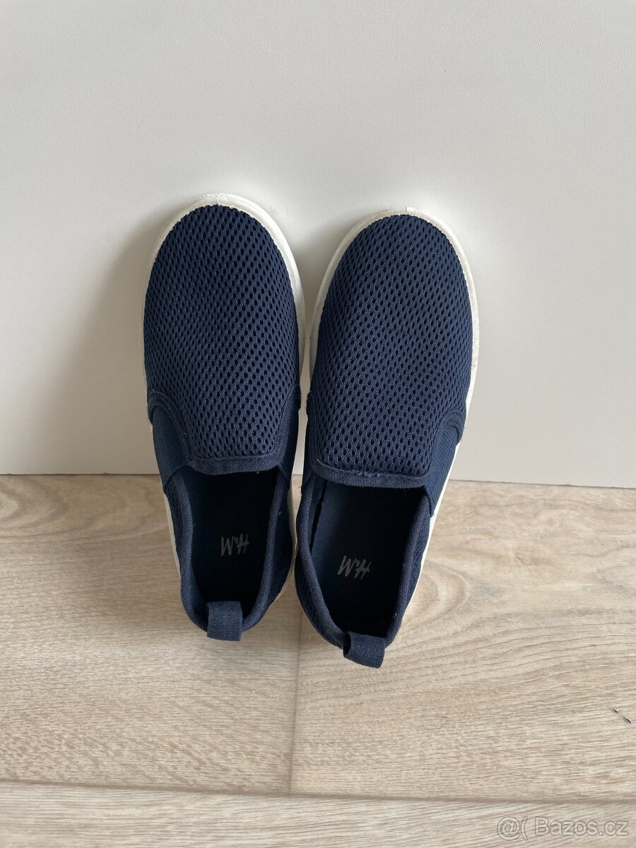Nazouvací tenisky ze síťoviny (vel. 28, délka stélky 17,5cm, - 4
