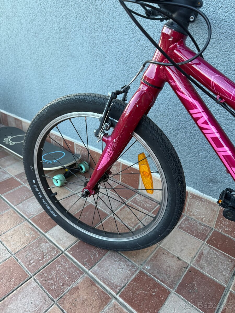 Dívčí kolo vel. 20 - 4