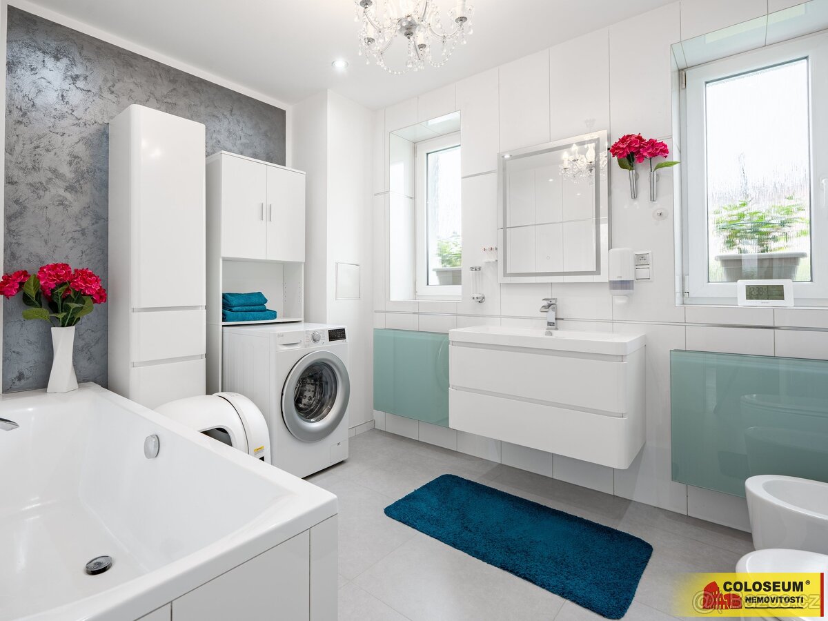 Moravský Krumlov, RD 5+kk, pozemek 760m2, zahrada, bazén, pe - 4