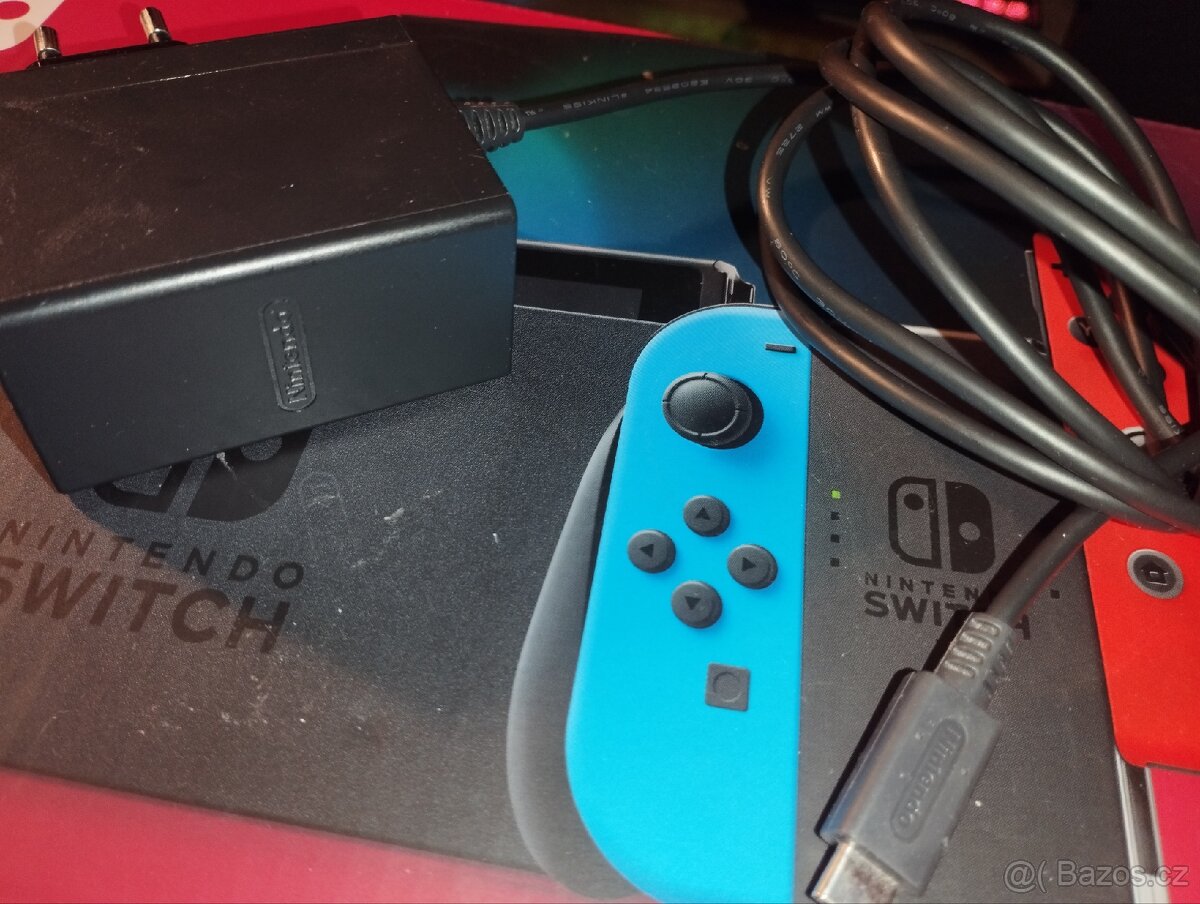 Nintendo switch + další doplňky - 4