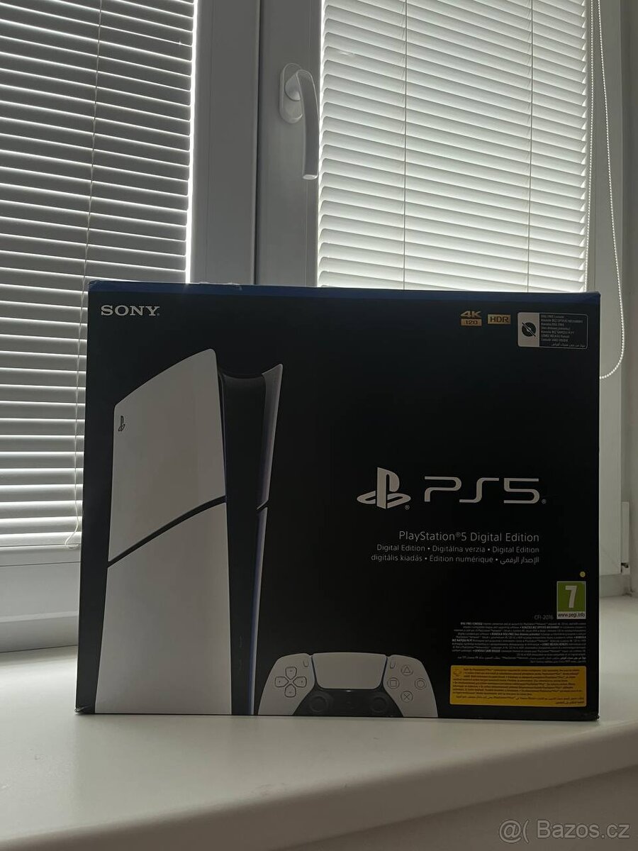 PS5 SLIM S MECHANIKOU V ZÁRUCE DO 07.01.2027 + DVA OVLADAČE - 4