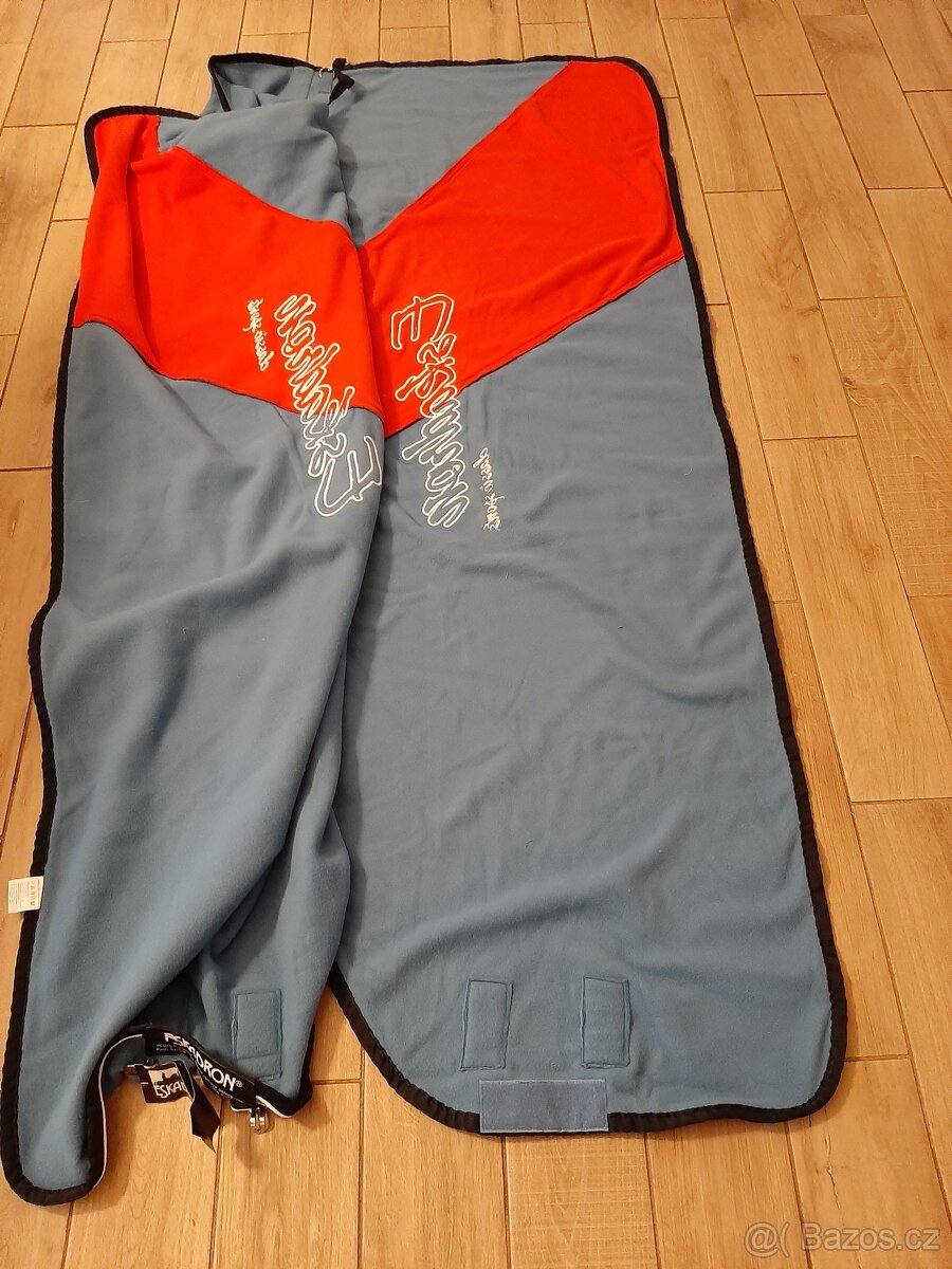 Eskadron sada modro-červená - 4