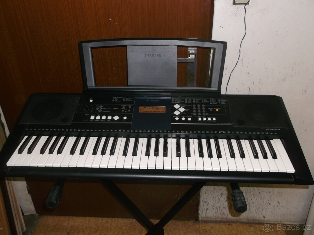 Yamaha PSR E 333 - 4