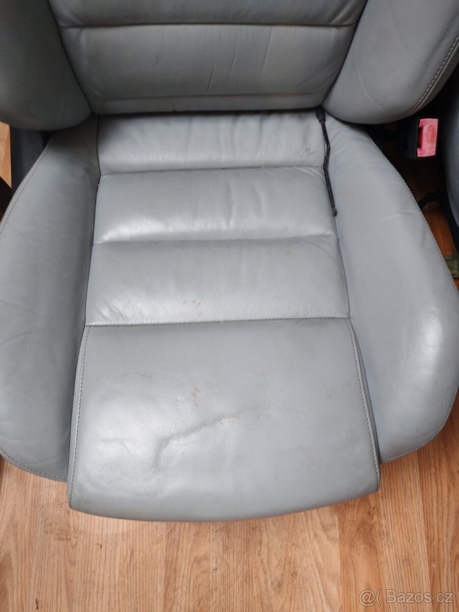 Superb 1 sedačky laurin a klement - 4