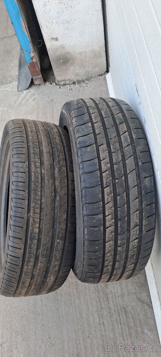 Pneu 225/55R18 - 4