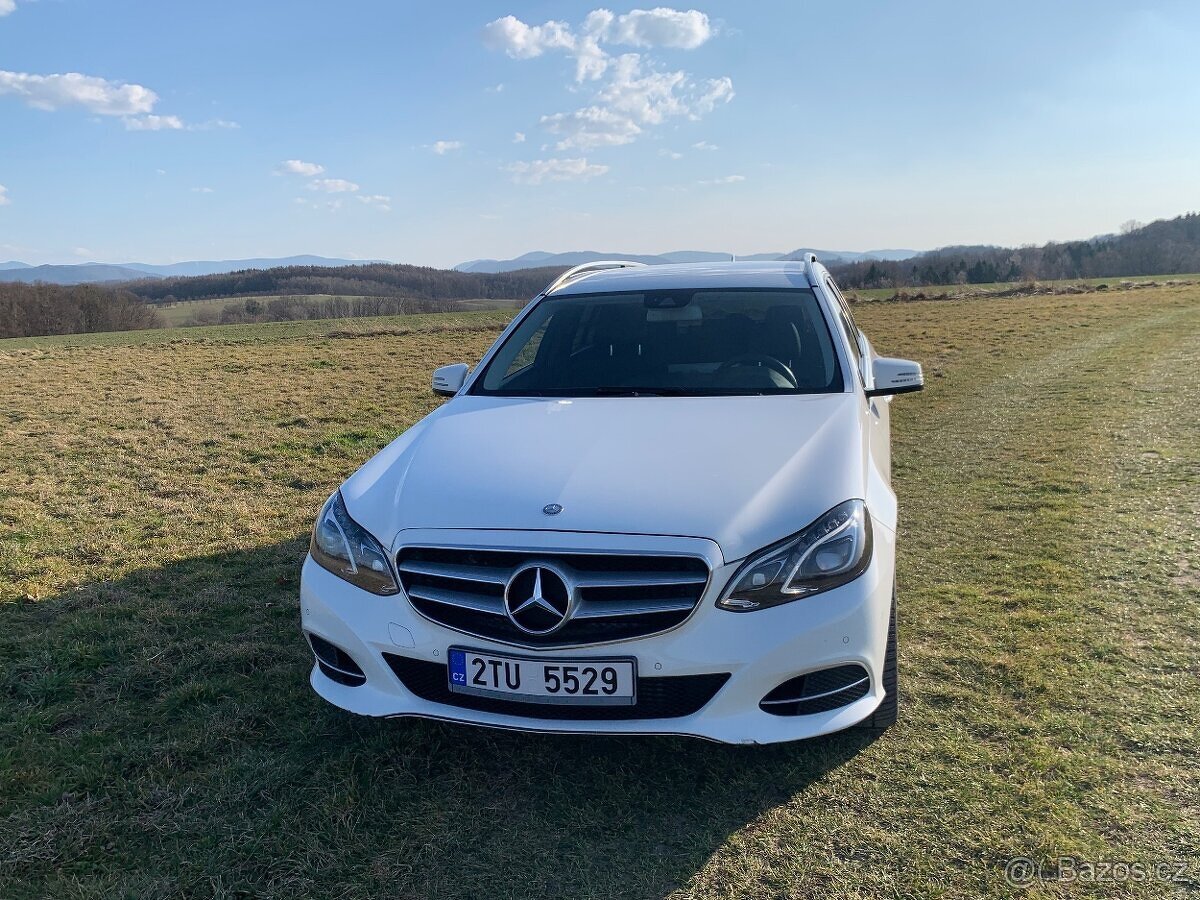 Mercedes Benz E - 4