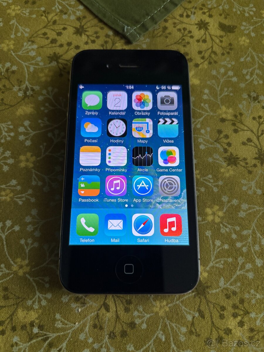 iPhone 4 16GB + iPod touch 8GB - 4