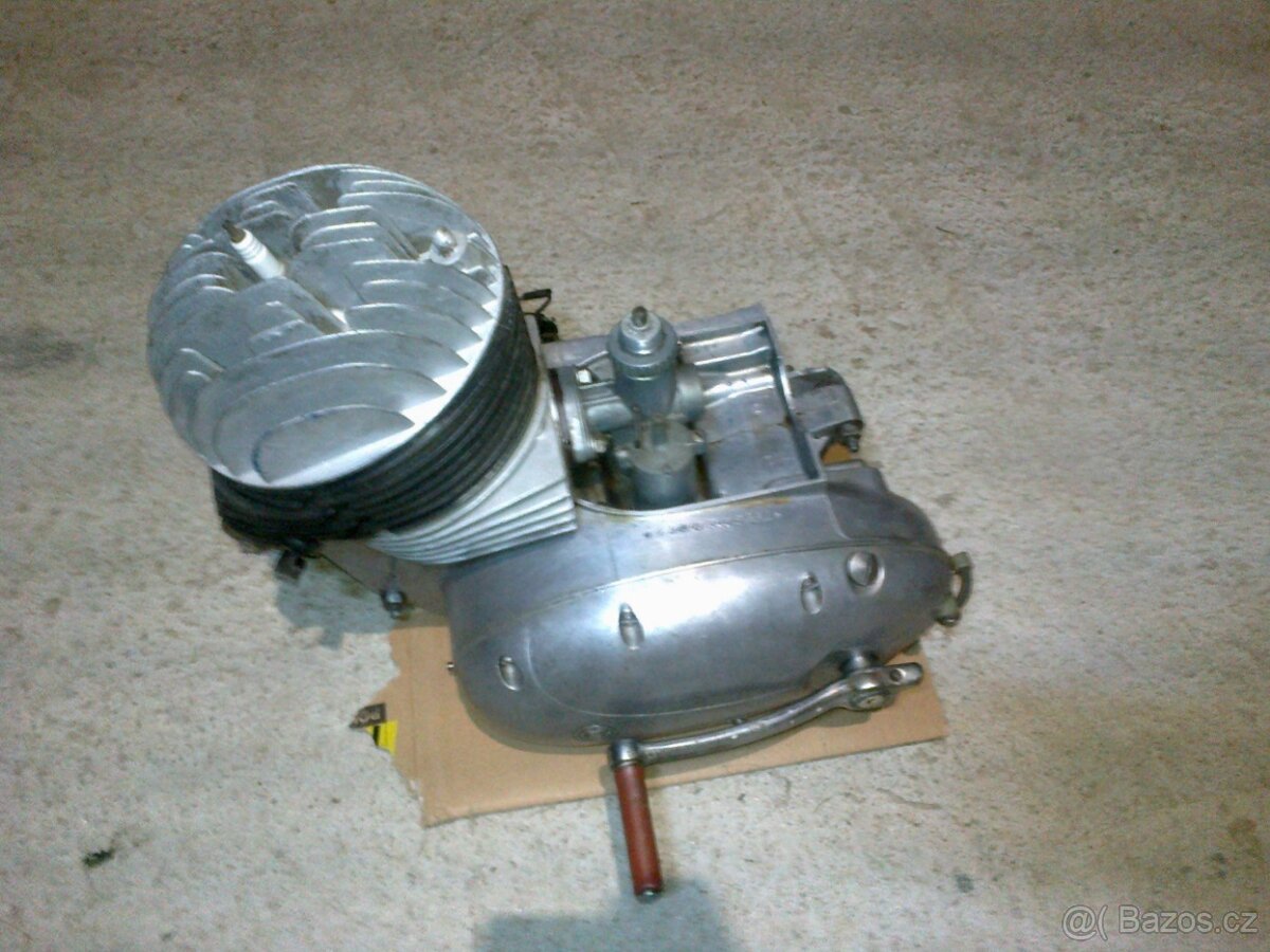 motor Čz 175/450 - 4