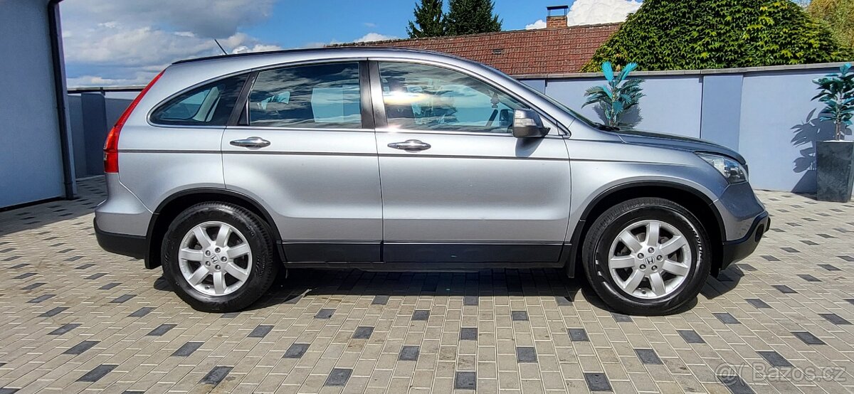Honda CR-V 2,2 i-CTDi - 103kw. 4WD - 4X4. STK+EM do: 9/2027 - 4