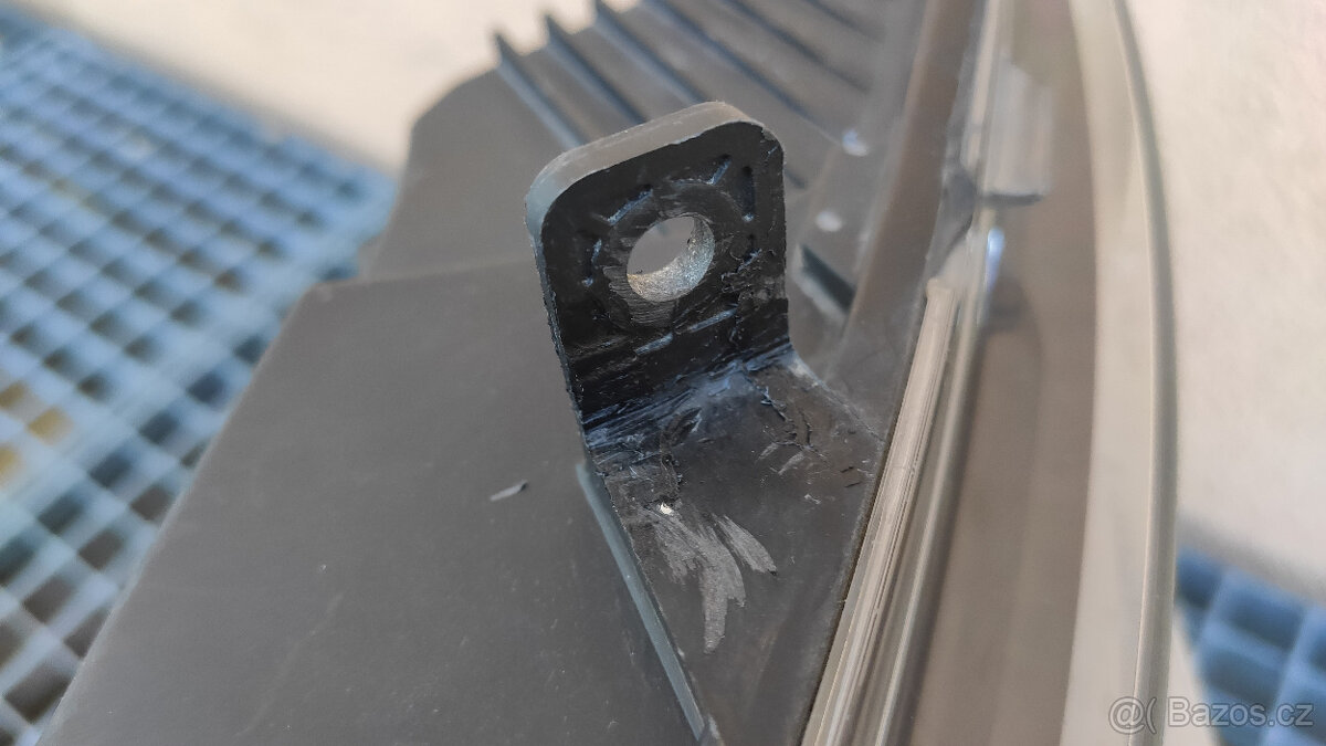 Levá Mlhovka pro Leon 3 FR před faceliftem - 4