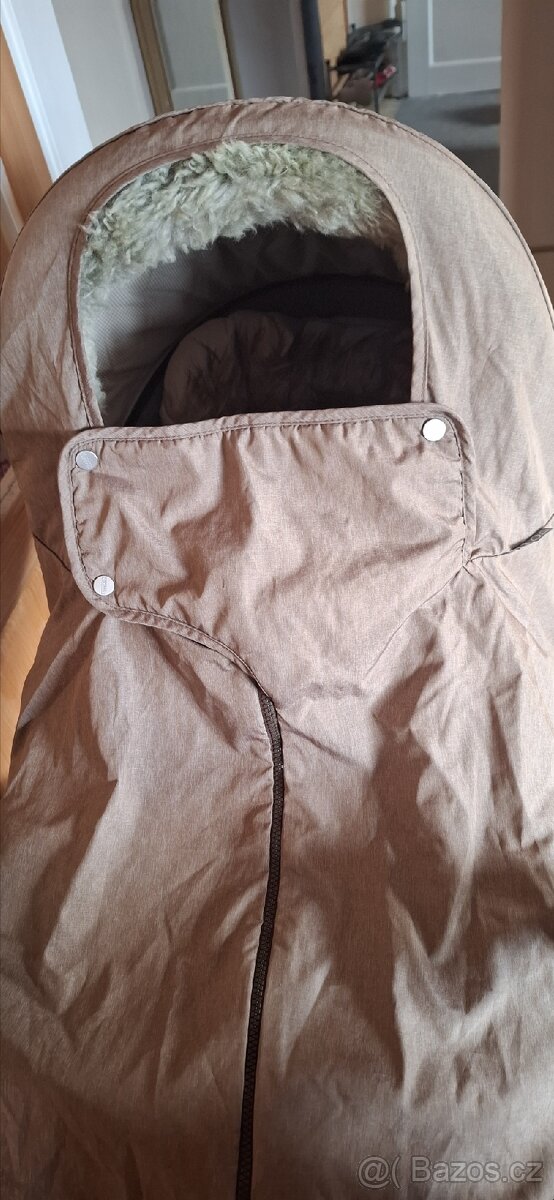 Kočárek Stokke Trailz včetně bohatého příslušenství - 4