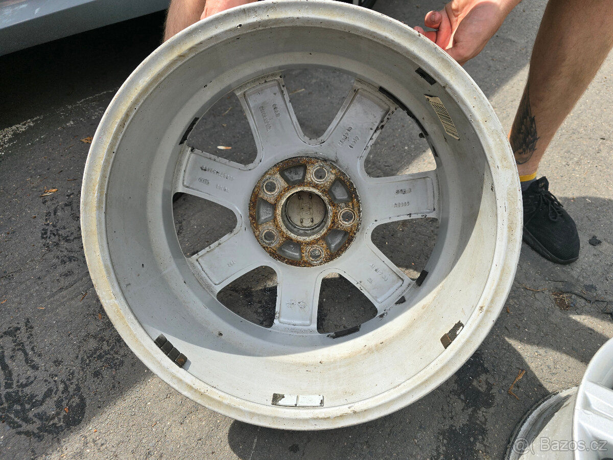 ALU disk - originál AUDI R18 Q7 - 4
