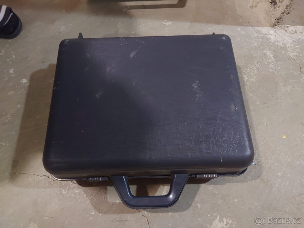 Psací stroj, Tesla B43, staré odznáčky - 4