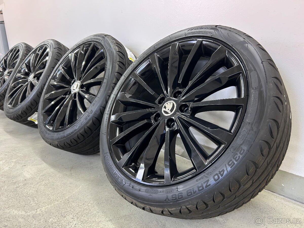 Letní originál sada Škoda Superb III Trinity 19" 5x112 - 4