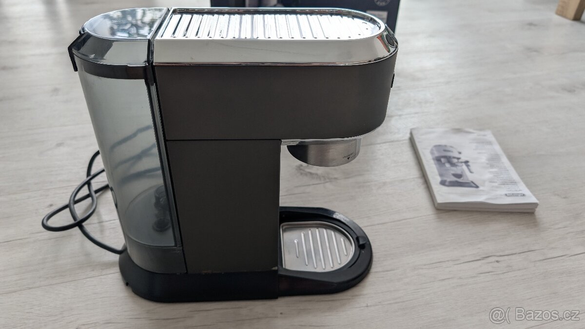 DeLonghi EC685.BK - 4