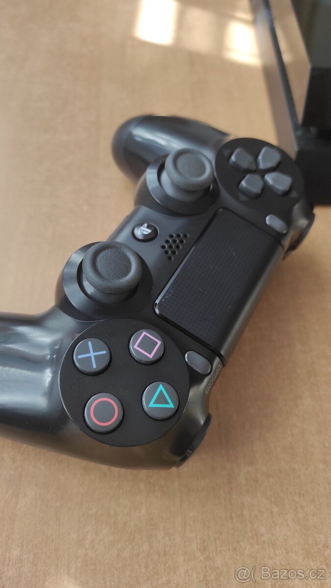 PlayStation 4 (PS4) - 4