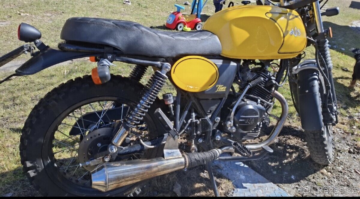 Motocykl Tempest scrambler