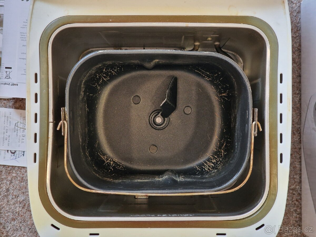 Domácí pekárna chleba. VR, Rudník, TU. Balíkovna 83Kč - 4