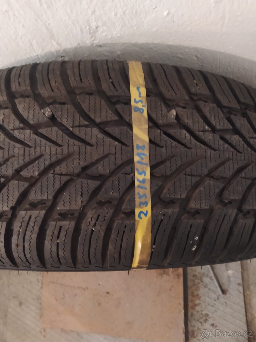 2ks zimních pneumatik Nokian WR SUV 4 235/65 R18 - 4