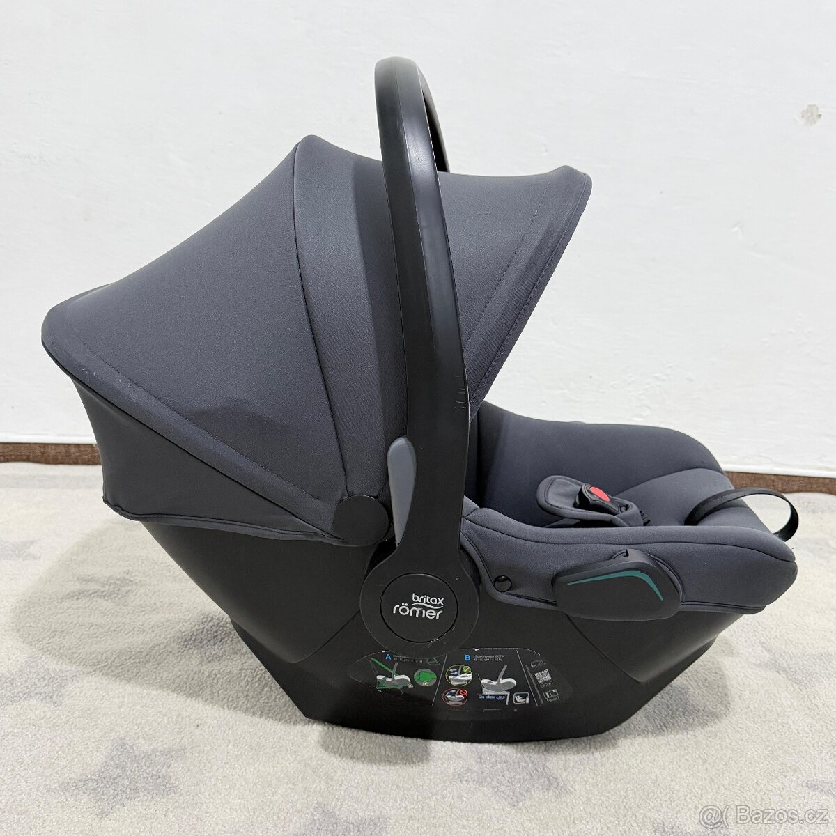 Autosedačka Britax Römer Baby-Safe Core 2023 Midnight Grey - 4