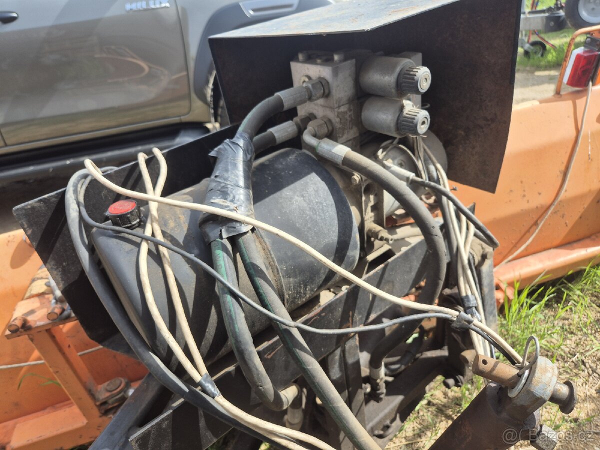 Hydraulická Radlice - 4