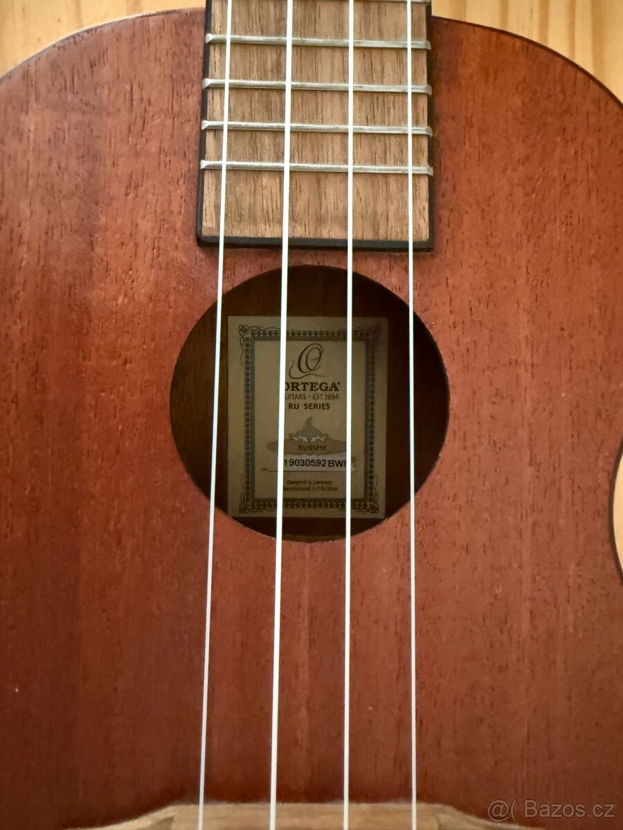 Ukulele Ortega RU5mm - 4