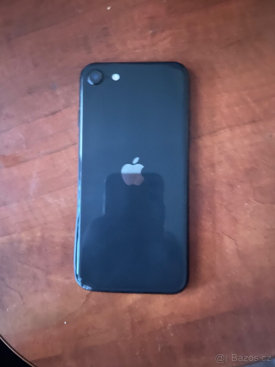 Prodám IPhone SE 2020 64 GB - 4