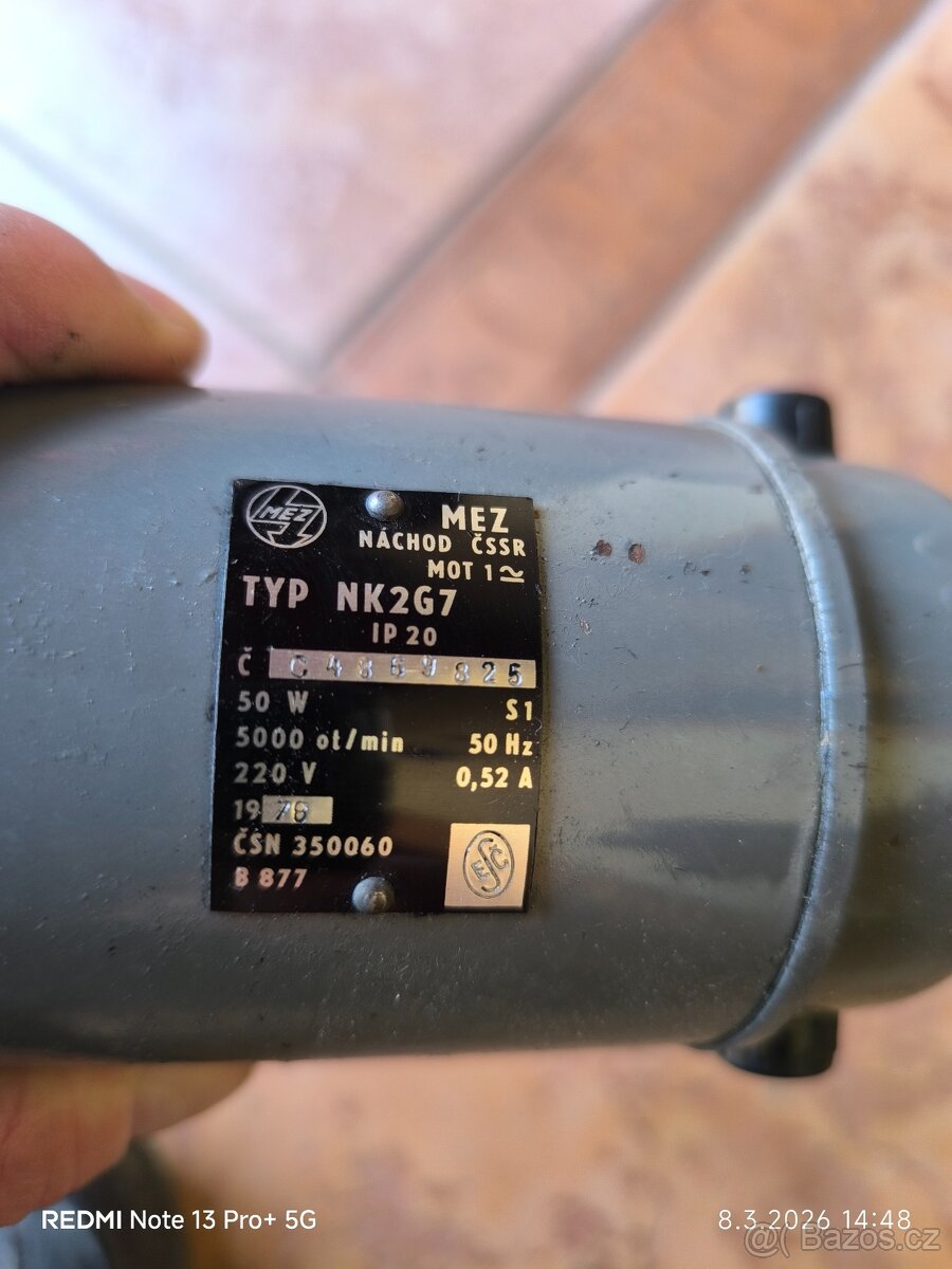 Elektromotor elektrickým motorek - 4