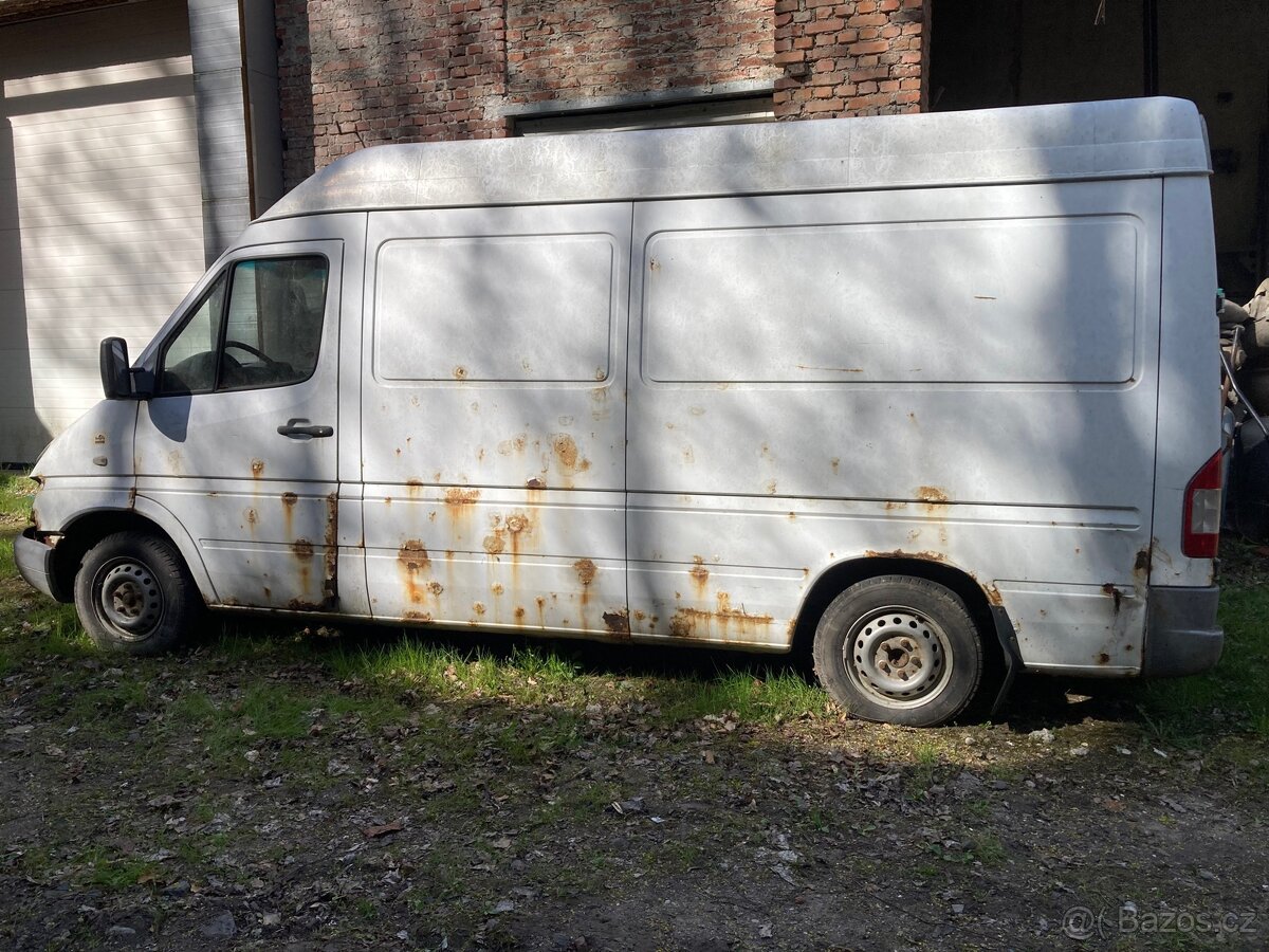 MB Sprinter 208 CDi , 2003 , najeto 280tis , bez dokladu - 4