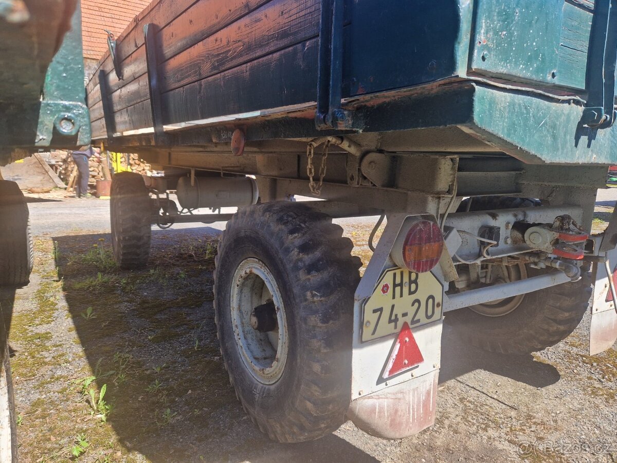 traktorový valníkový přívěs P 53 S - 4