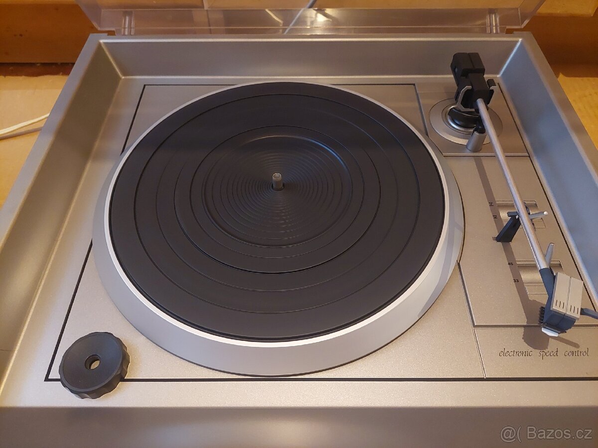 Gramofon se zesilovačem Philips D5520 - 4