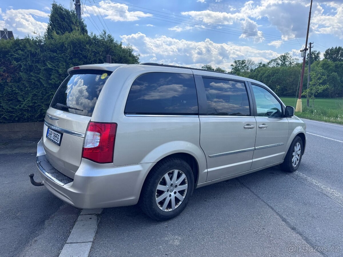 Chrysler Town Country 3,6 LPG Limited DVD 2014 - 4