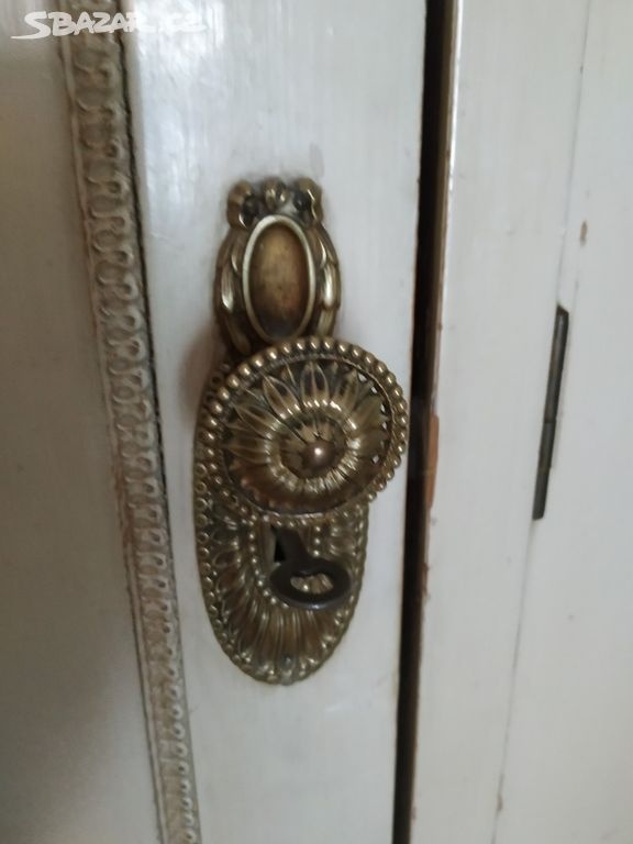 Starožitná ložnice Ludvík XVI 2 skříně a 2 postele - 4