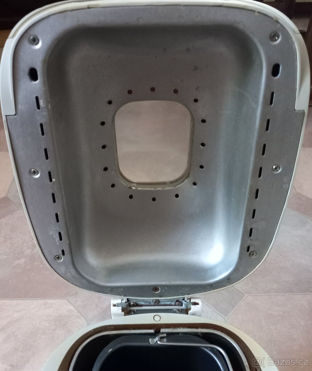 Moulinex domácí pekárna - 4