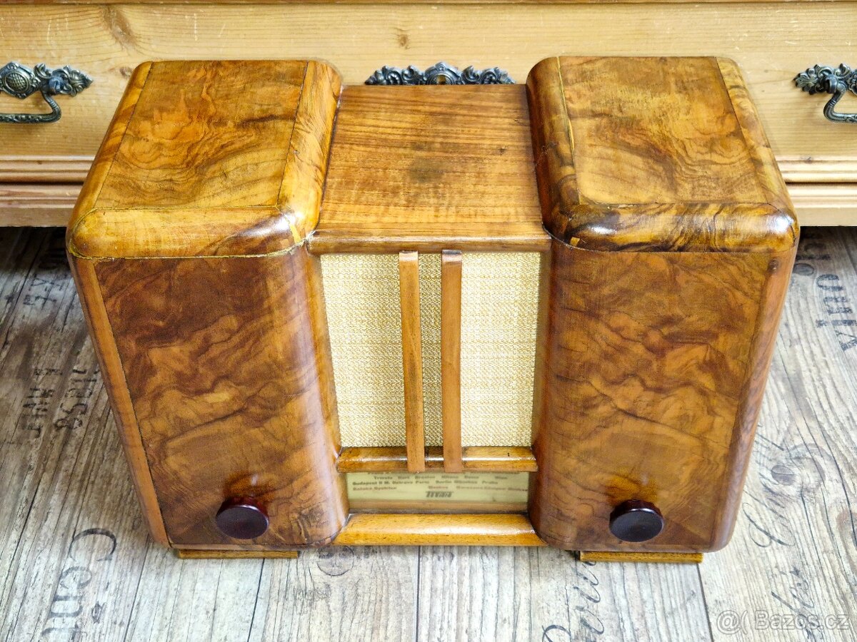 Staré rádio Titan 936 - 4