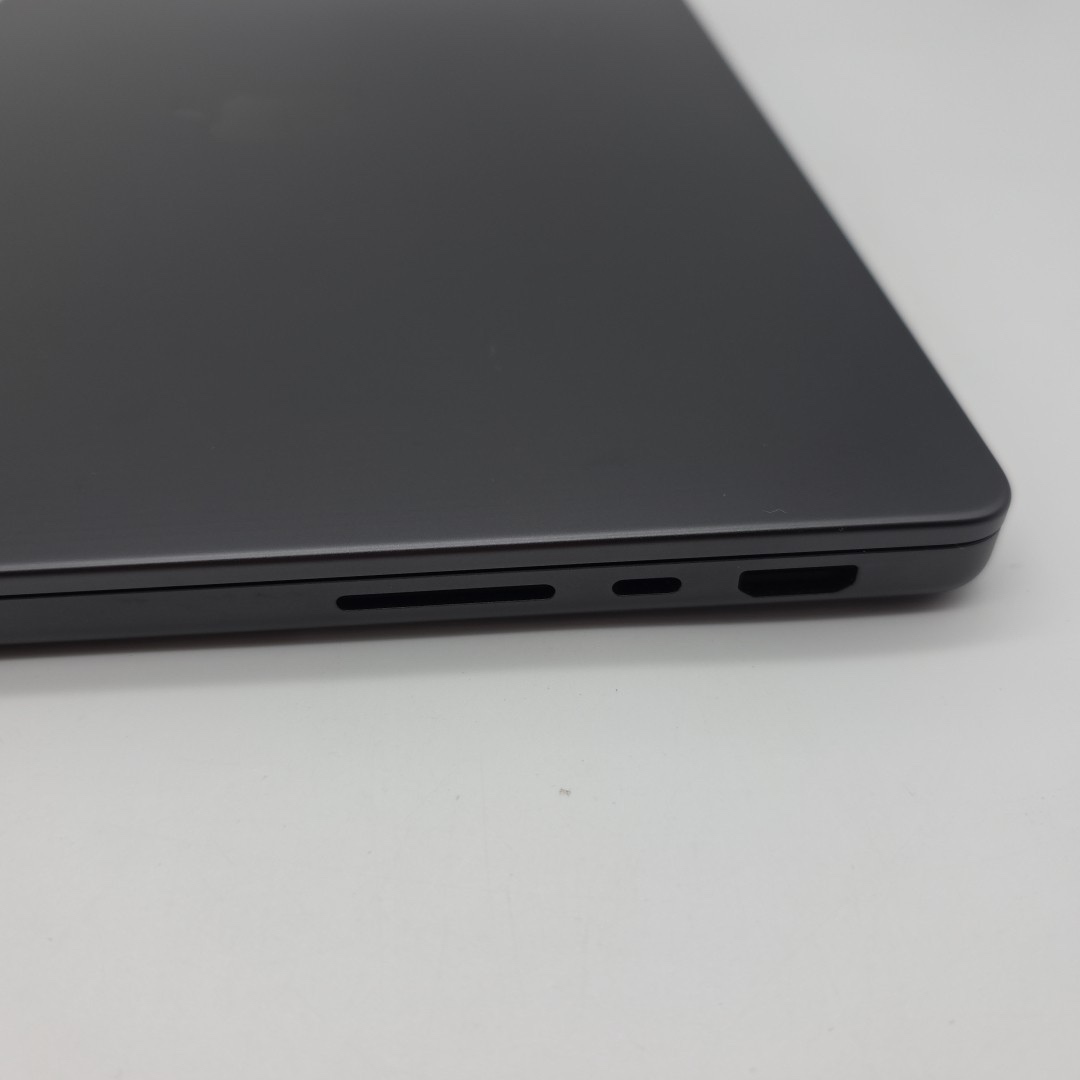 Apple MacBook 14" M3 MAX 36GB RAM, 1TB Disk - 4