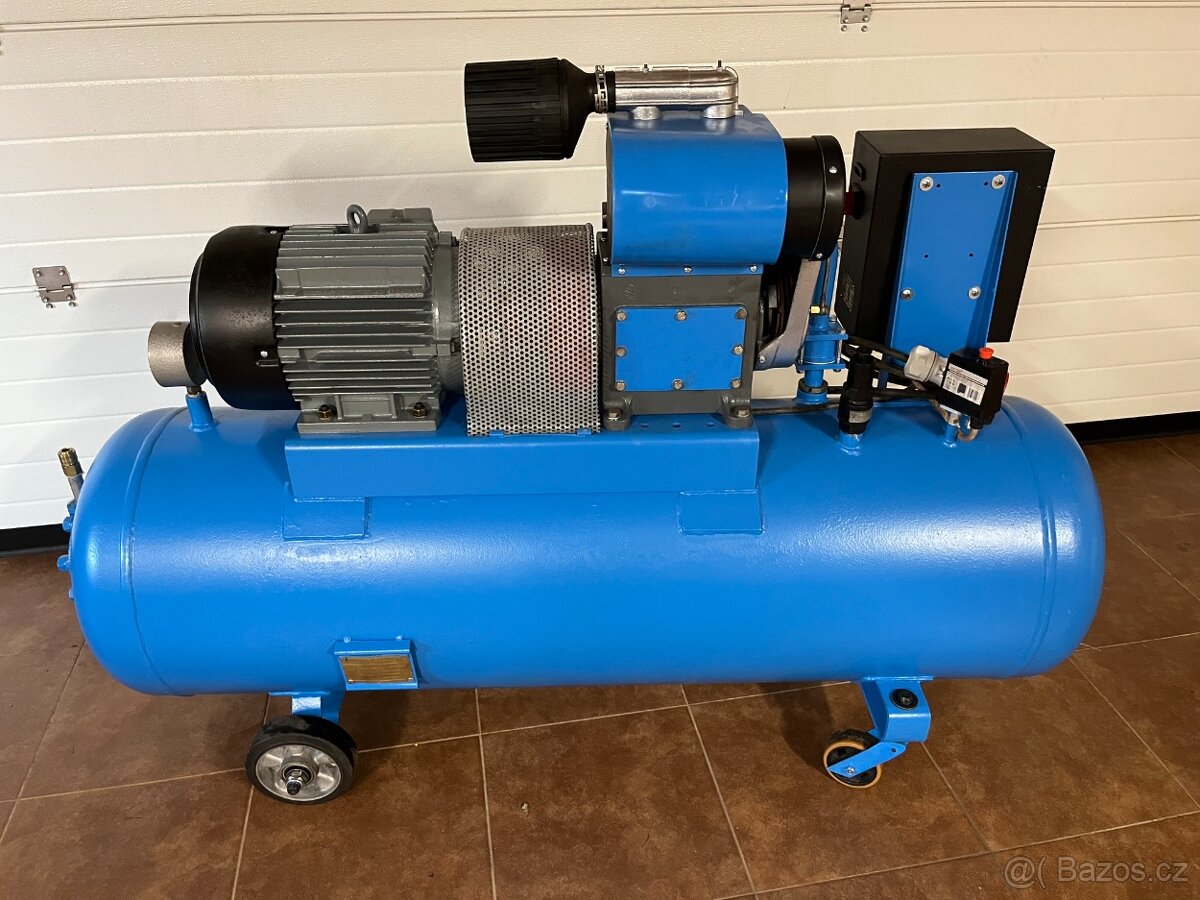 Kompresor Orlík 2JSK, 300litrů ,TOP stav - 4