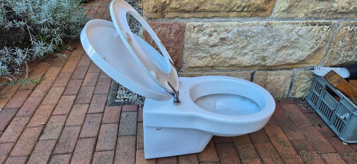 WC závěsné Kolo - 4