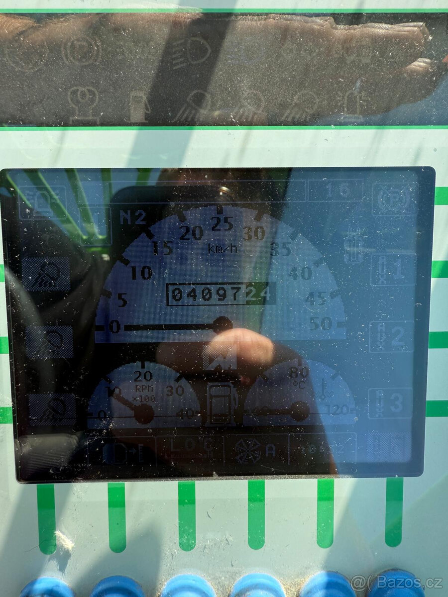 Otočný teleskopický manipulátor MERLO ROTO 40.25 MCSS - 4